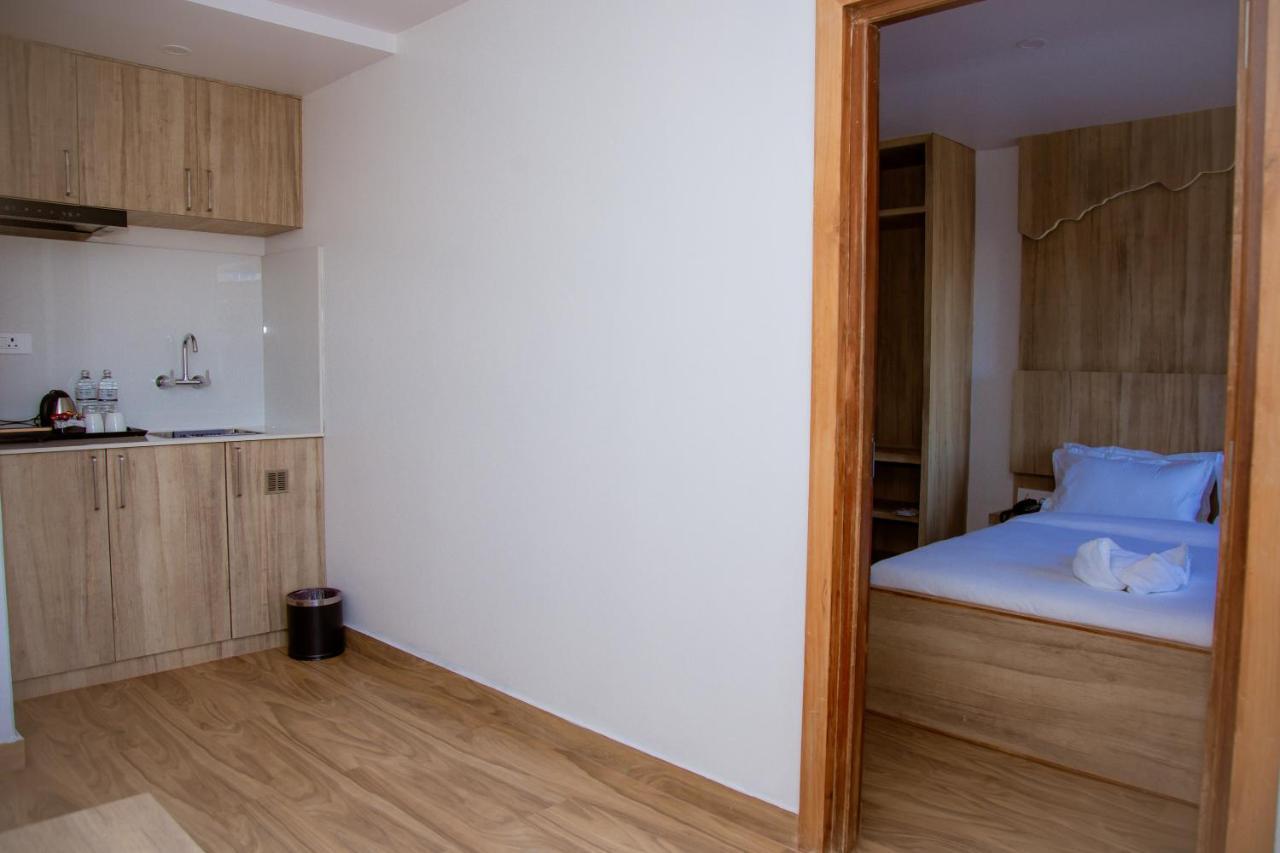 Stay Inn Hotel And Apartment פוקהרה מראה חיצוני תמונה
